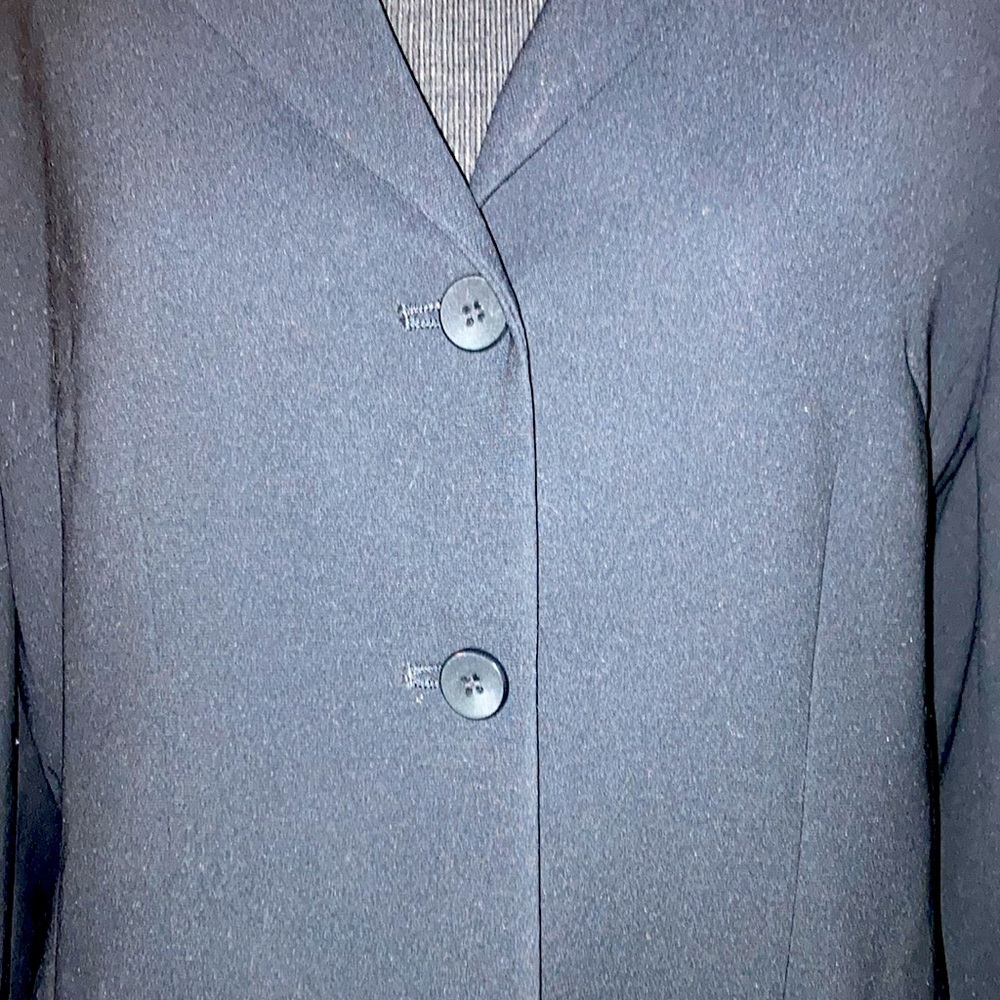 100% Polyester 3 Button Lined Jacket - image 2